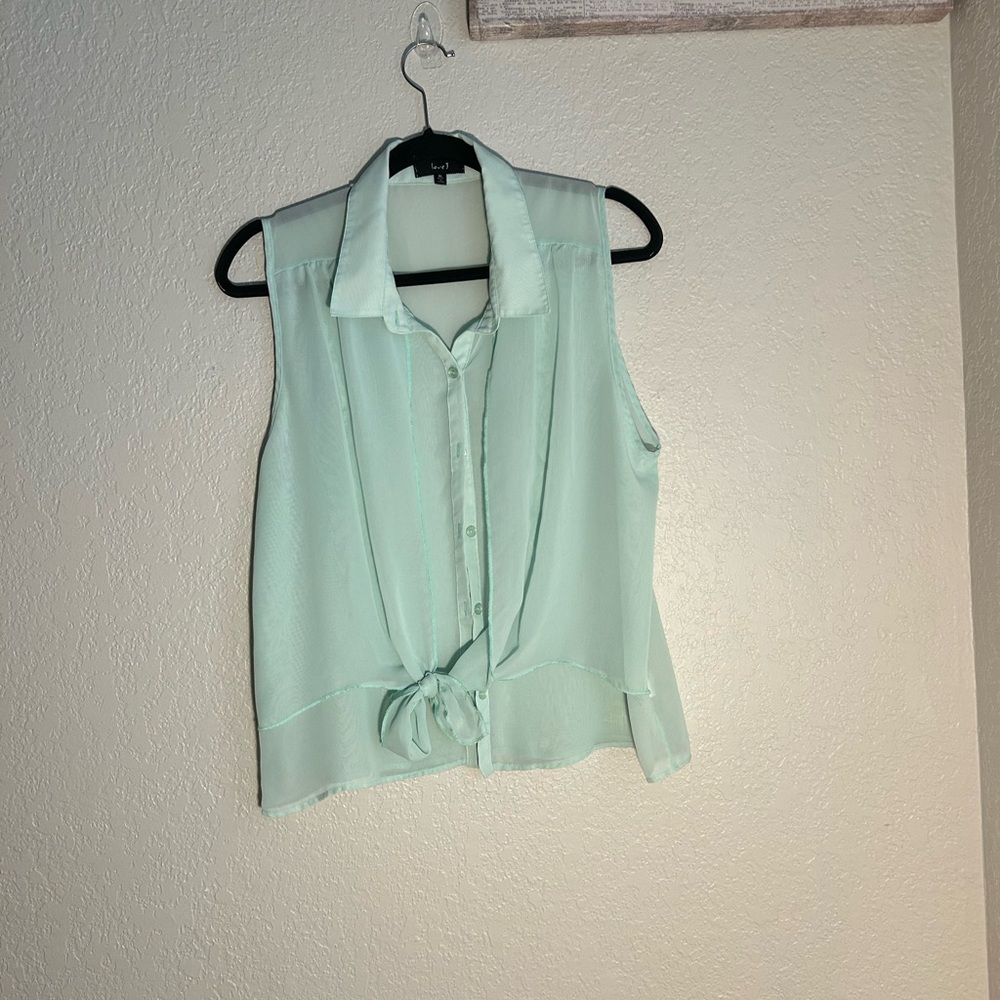 love J Mint Green Sleeveless Button-Down Tie Front Top